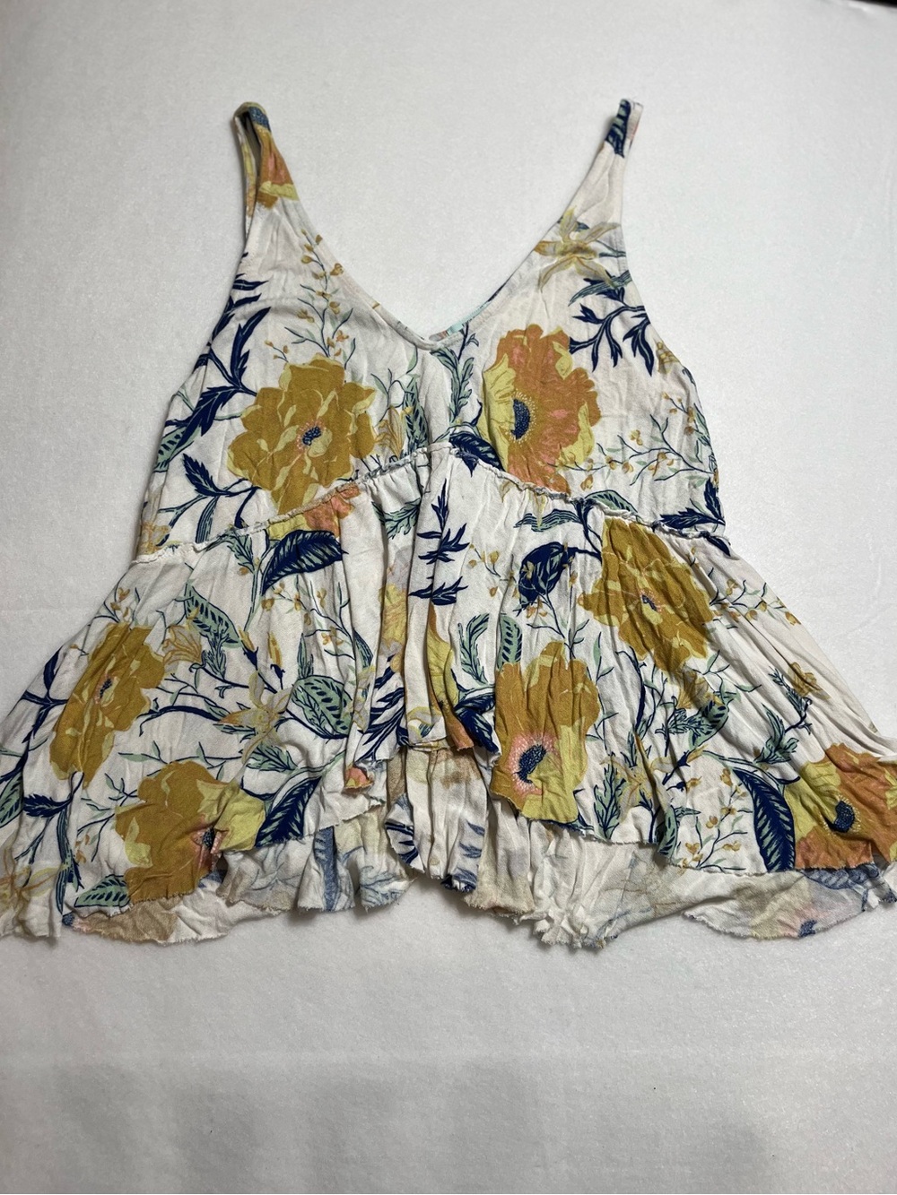 Kimchi Blue White Floral V-Neck Tiered Tank with Mustard Blooms #BOHO #summer